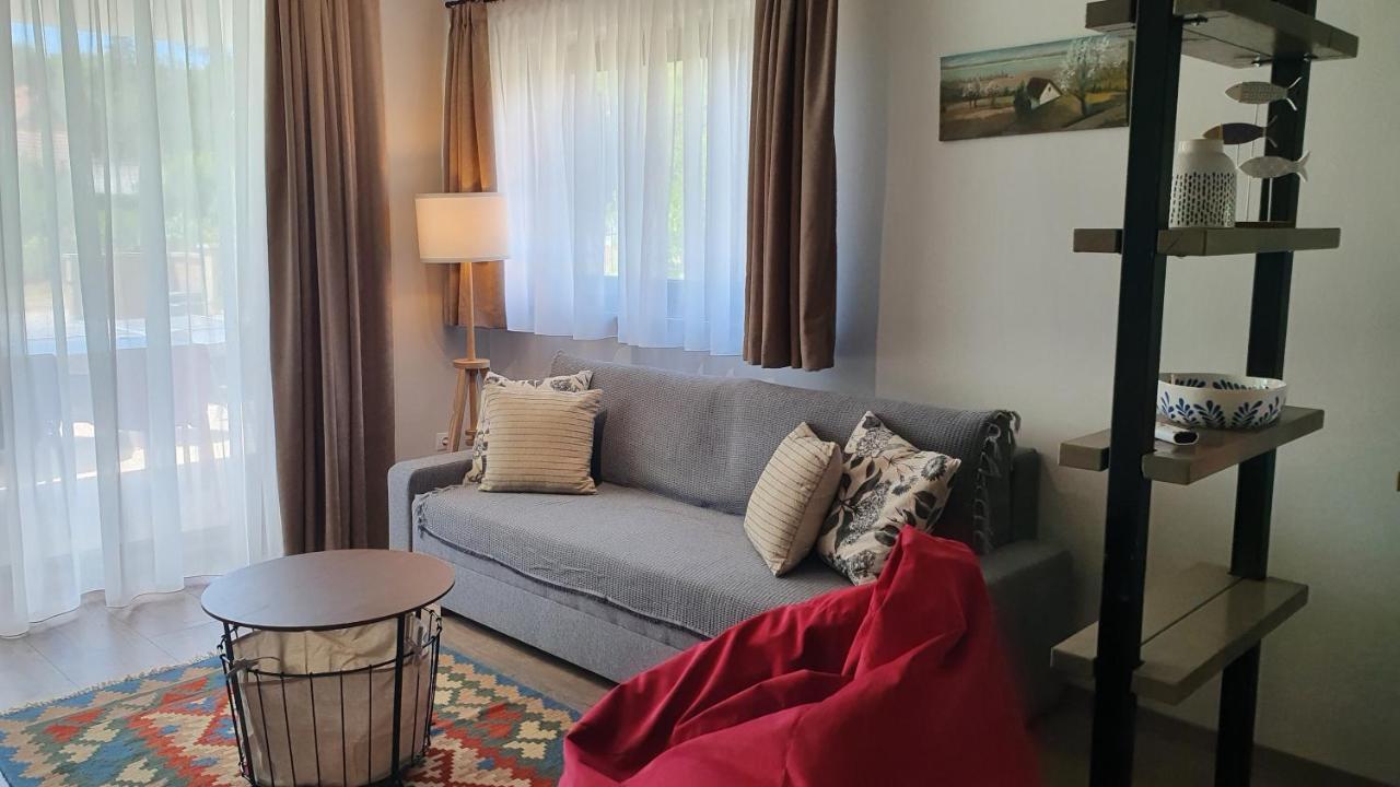 Relax Balaton Apartmanok 巴拉顿菲赖德 外观 照片