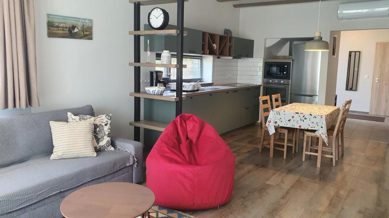 Relax Balaton Apartmanok 巴拉顿菲赖德 外观 照片