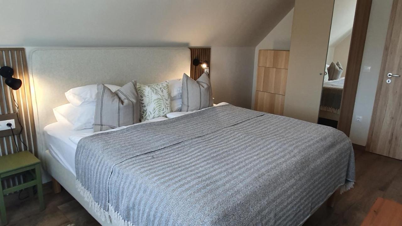 Relax Balaton Apartmanok 巴拉顿菲赖德 外观 照片