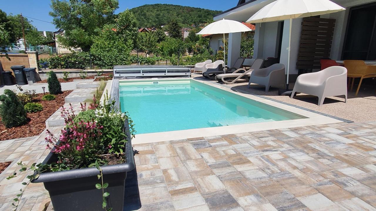 Relax Balaton Apartmanok 巴拉顿菲赖德 外观 照片