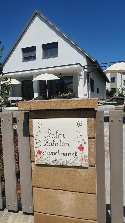 Relax Balaton Apartmanok 巴拉顿菲赖德 外观 照片