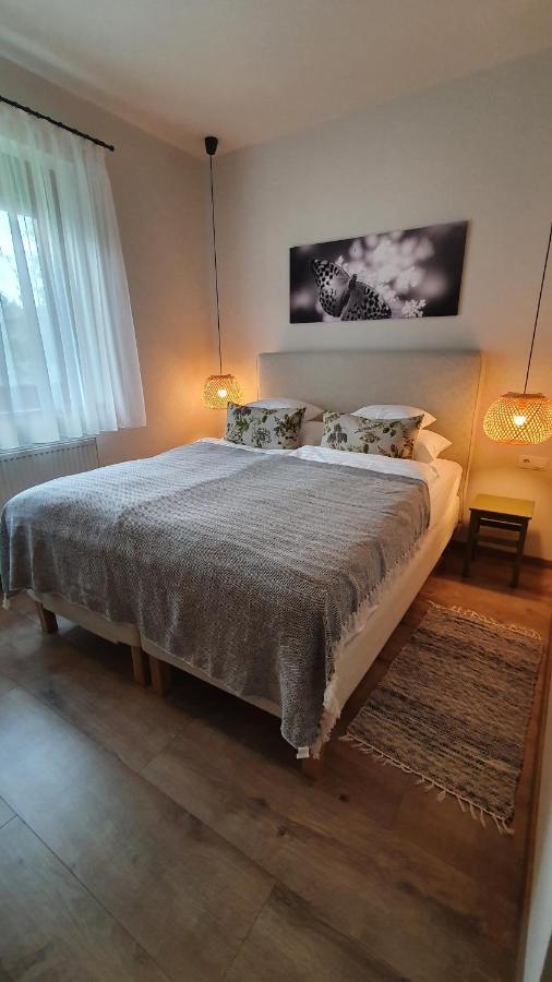 Relax Balaton Apartmanok 巴拉顿菲赖德 外观 照片