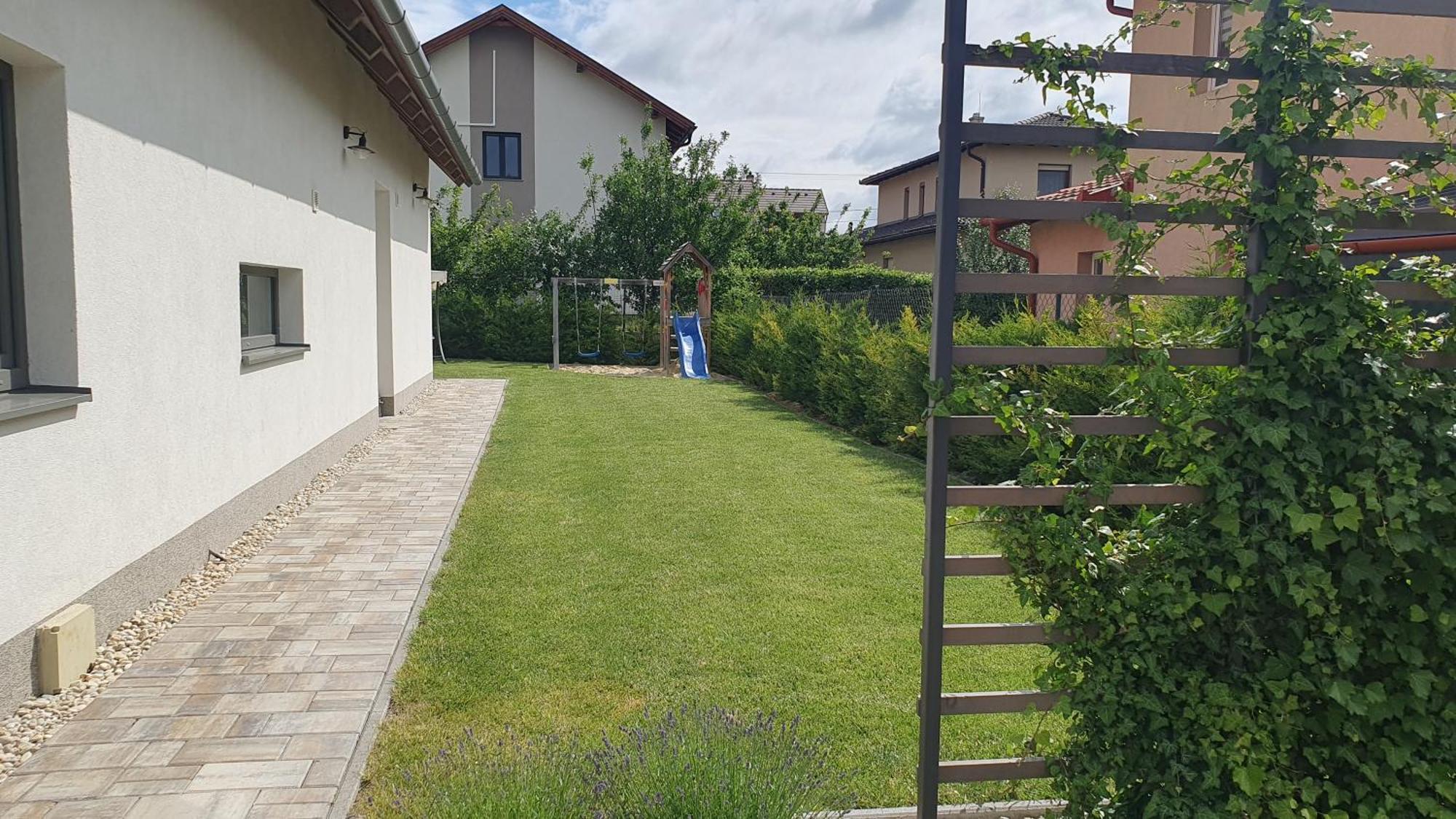 Relax Balaton Apartmanok 巴拉顿菲赖德 外观 照片